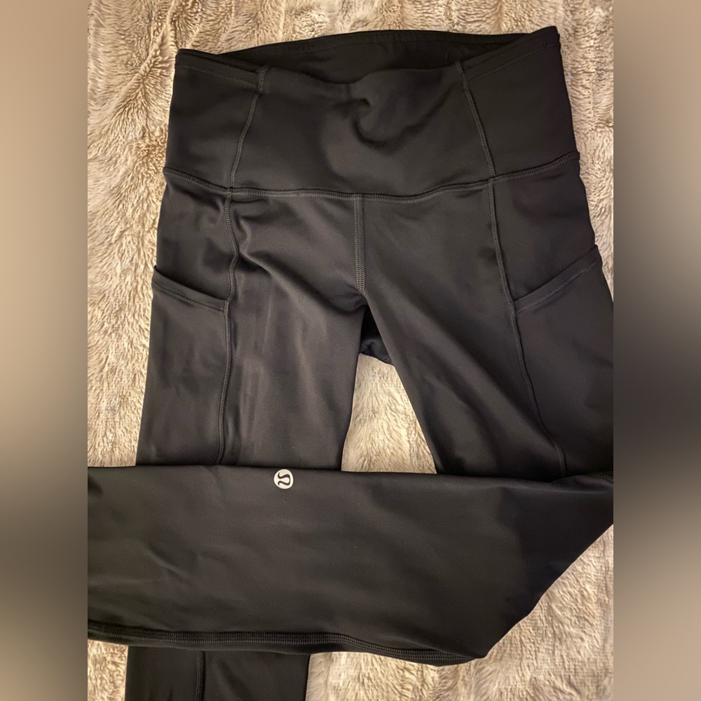Lululemon Fast & Free High-Rise Tight Legging w pockets Size 2 Black